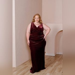 Revelry Velvet Dawson Bridesmaid Dress in Burgundy